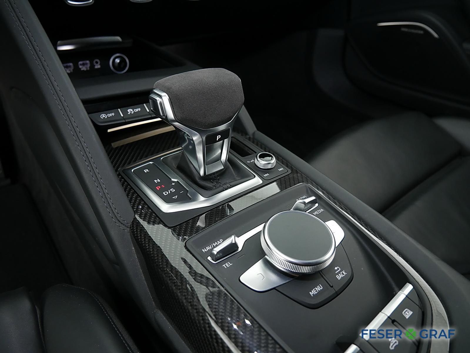 Audi R8 2023 г. Серый, пробег 31250 км