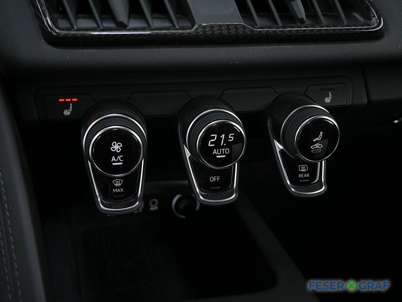 Audi R8 2023 г. Серый, пробег 31250 км