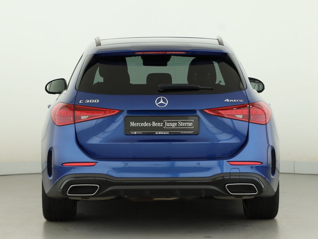 Mercedes-Benz C 300 2023 г. Синий, пробег 43252 км