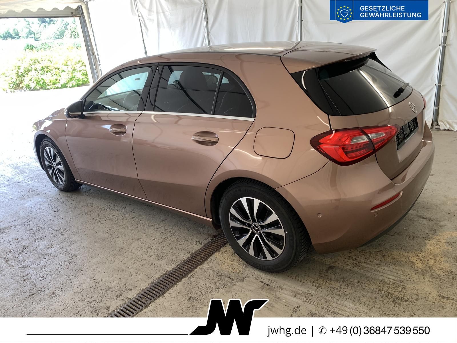 Mercedes-Benz A 180 2022 г. Золотистый, пробег 50000 км