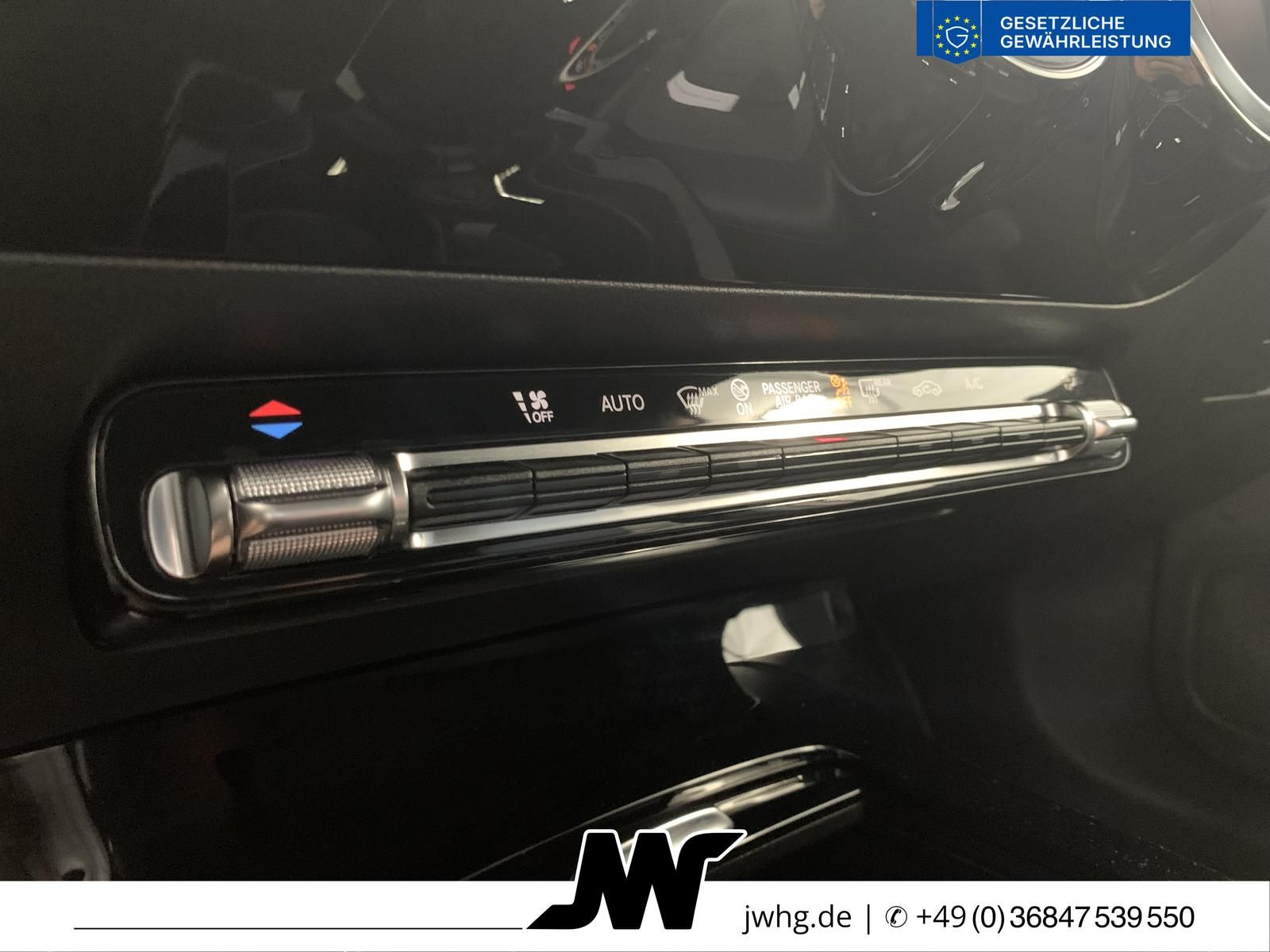 Mercedes-Benz A 180 2022 г. Золотистый, пробег 50000 км