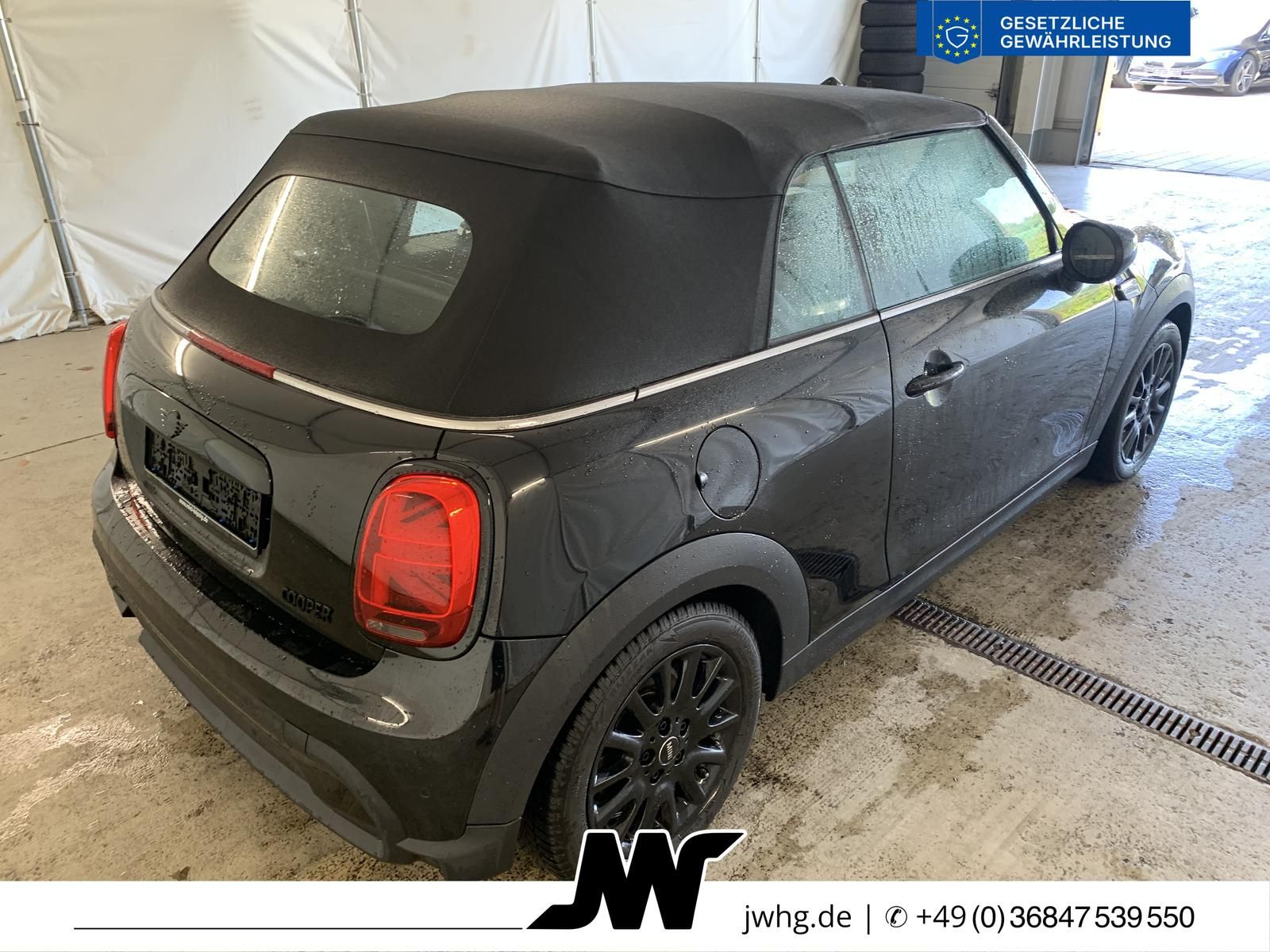 Mini COOPER CABRIO 2023 г. Чёрный, пробег 48900 км
