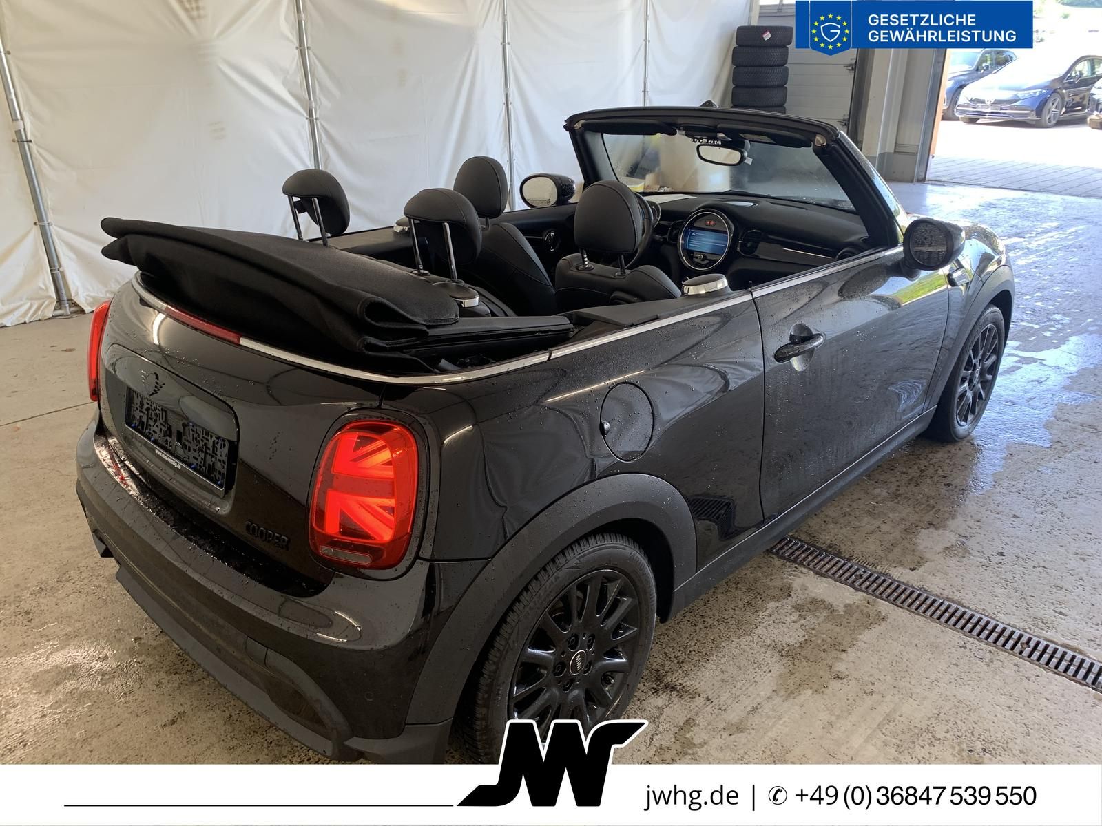 Mini COOPER CABRIO 2023 г. Чёрный, пробег 48900 км