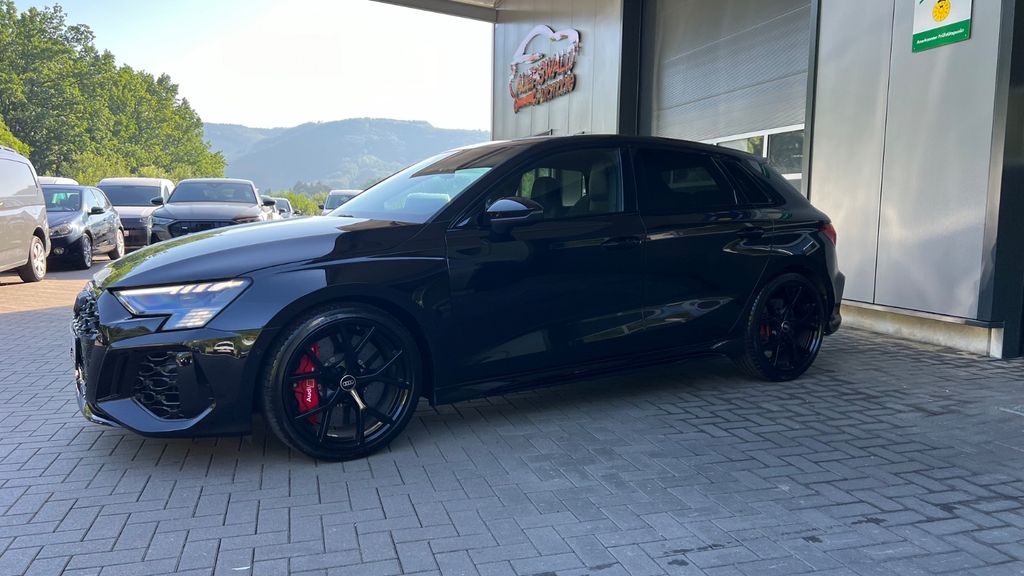Audi RS3 2022 г. Чёрный, пробег 56000 км