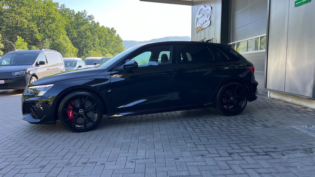Audi RS3 2022 г. Чёрный, пробег 56000 км