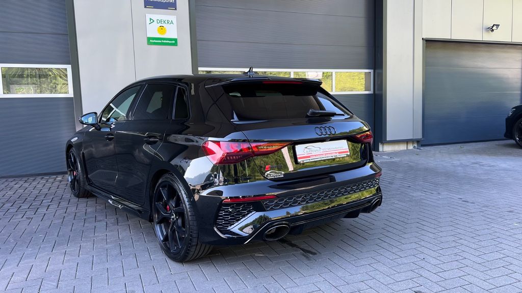 Audi RS3 2022 г. Чёрный, пробег 56000 км