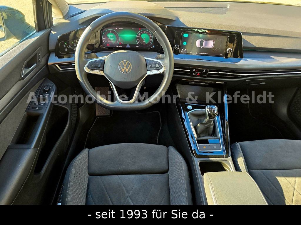 Volkswagen Golf 2024 г. Серый, пробег 58000 км