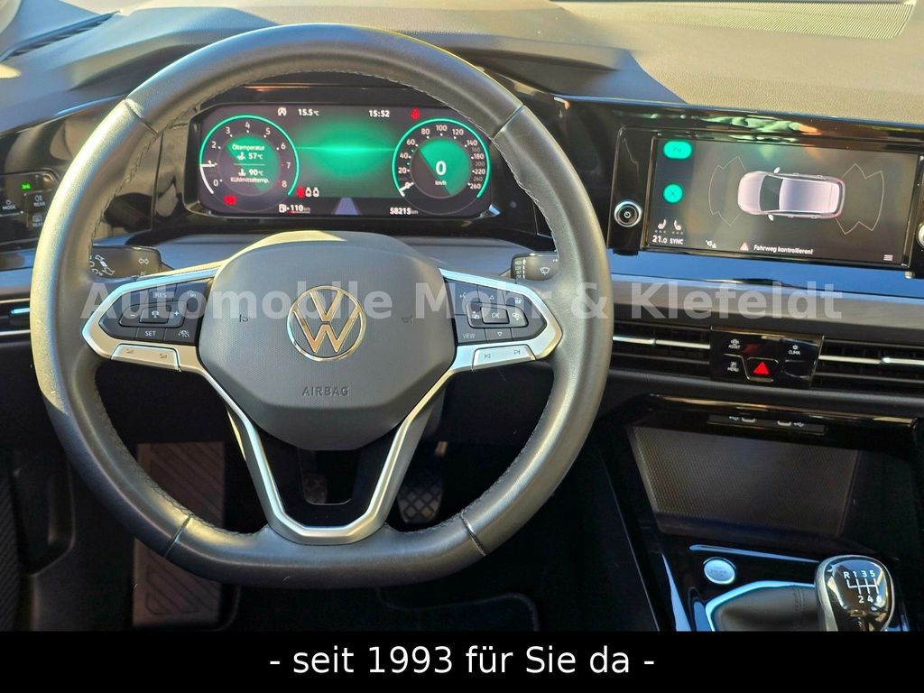 Volkswagen Golf 2024 г. Серый, пробег 58000 км