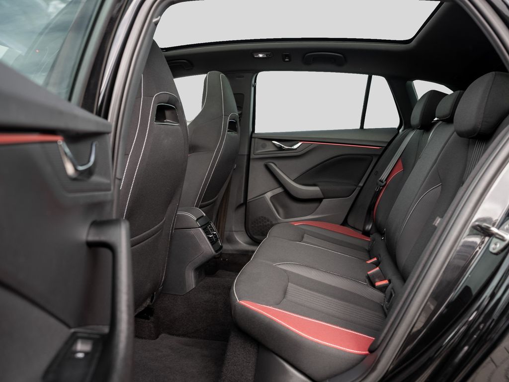 Skoda Scala 2023 г. Чёрный, пробег 51000 км