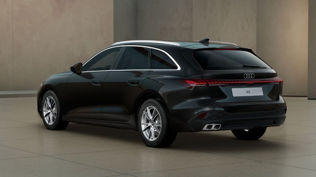 Audi A5 2026 г. Чёрный, пробег 27292 км