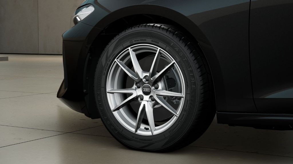 Audi A5 2026 г. Чёрный, пробег 27292 км