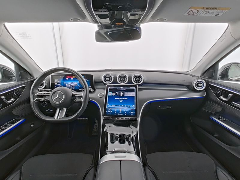 Mercedes-Benz C 300 2025 г. Чёрный, пробег 24000 км