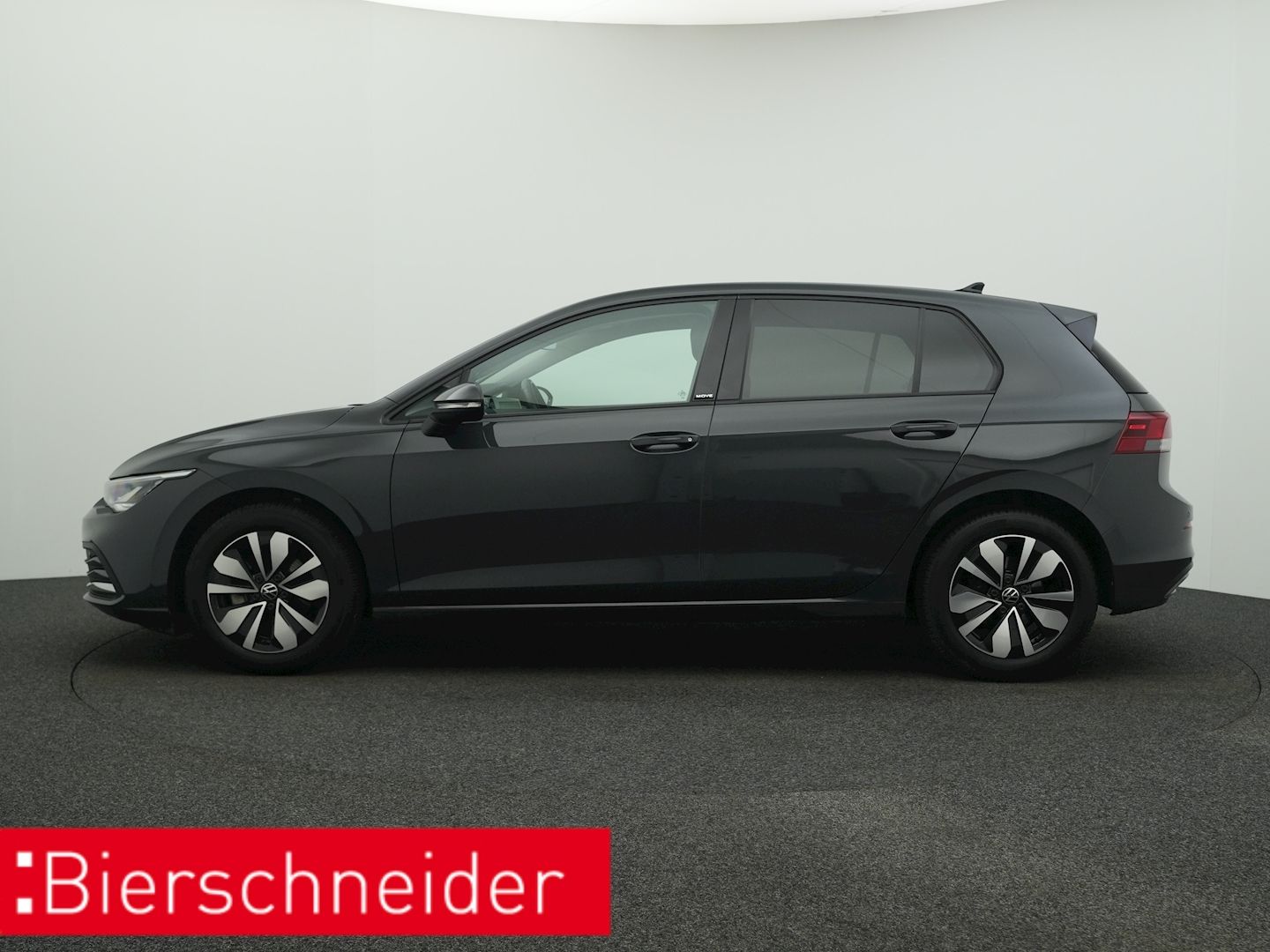 Volkswagen Golf 2024 г. Серый, пробег 19920 км