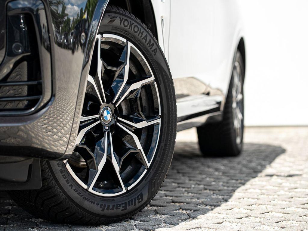 BMW X4 2025 г. Серый, пробег 18490 км