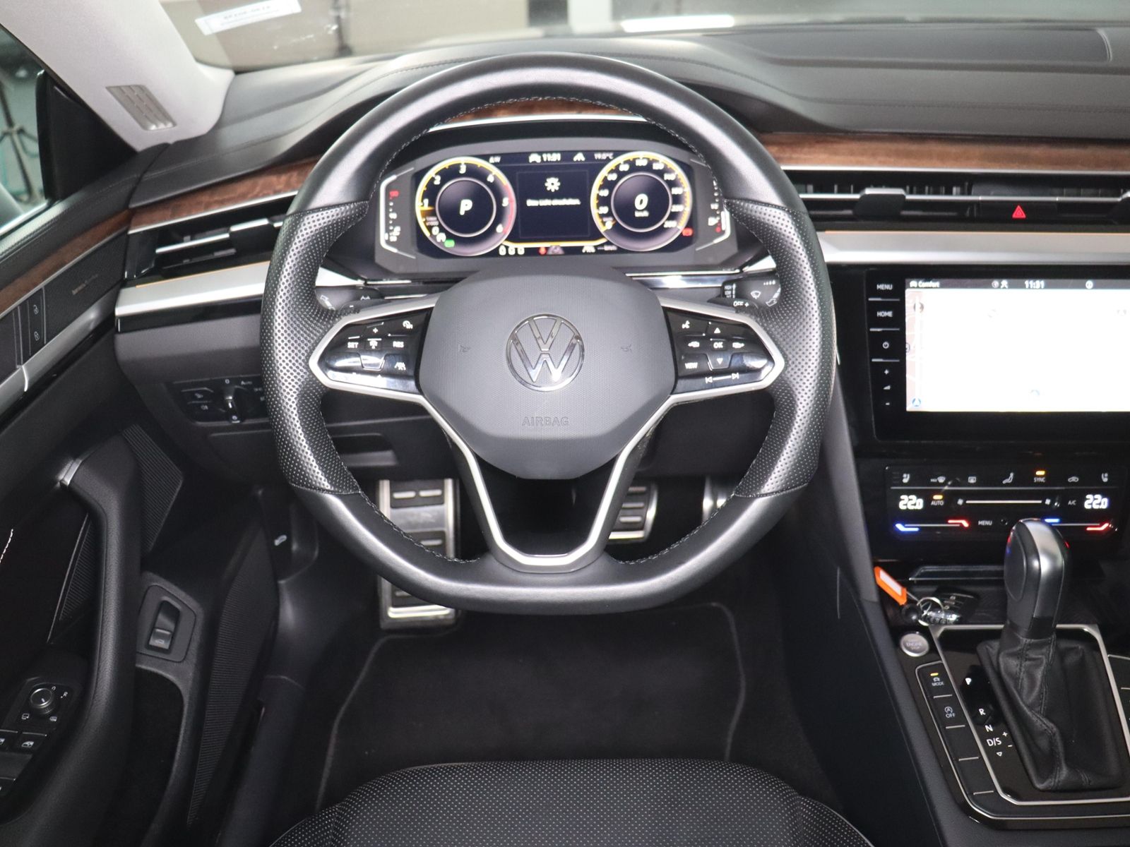 Volkswagen Arteon 2023 г. Серебристый, пробег 55752 км