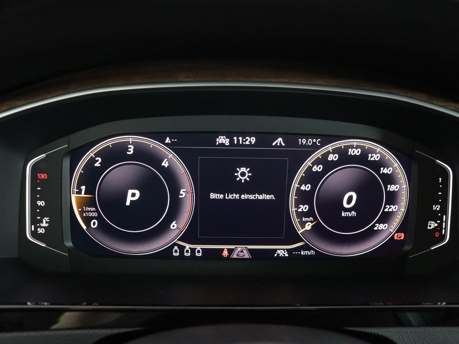 Volkswagen Arteon 2023 г. Серебристый, пробег 55752 км
