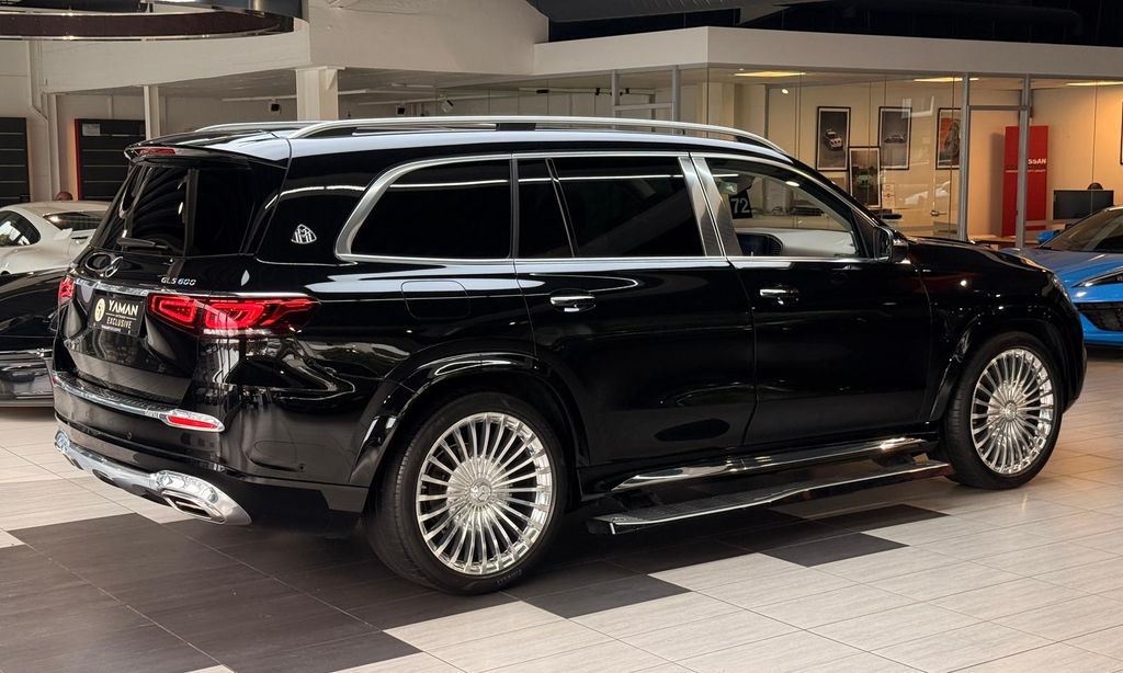 Mercedes-Benz GLS 600 2023 г. Чёрный, пробег 39000 км