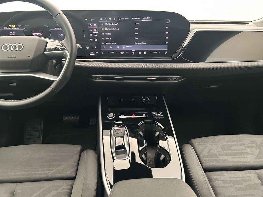 Audi A6 2025 г. Чёрный, пробег 29500 км