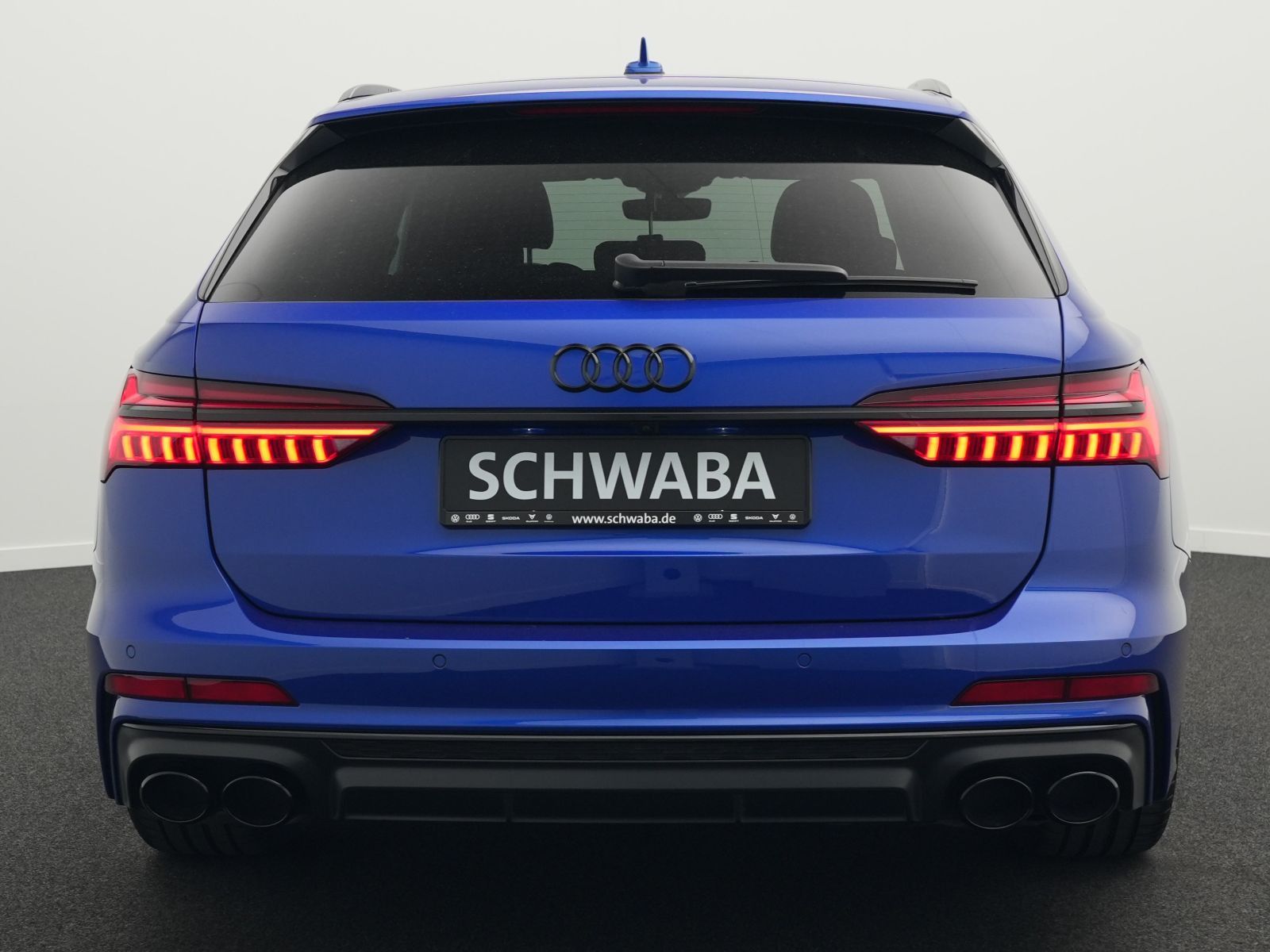 Audi S6 2023 г. Синий, пробег 38400 км