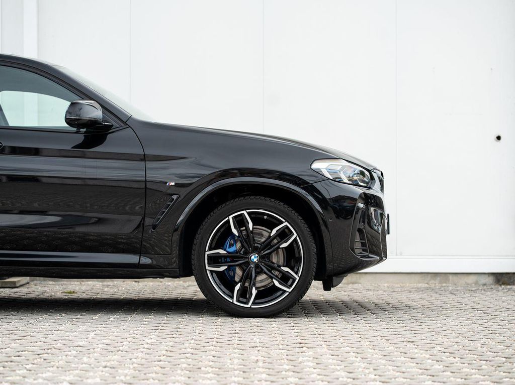 BMW X4 M40 2025 г. Чёрный, пробег 14790 км