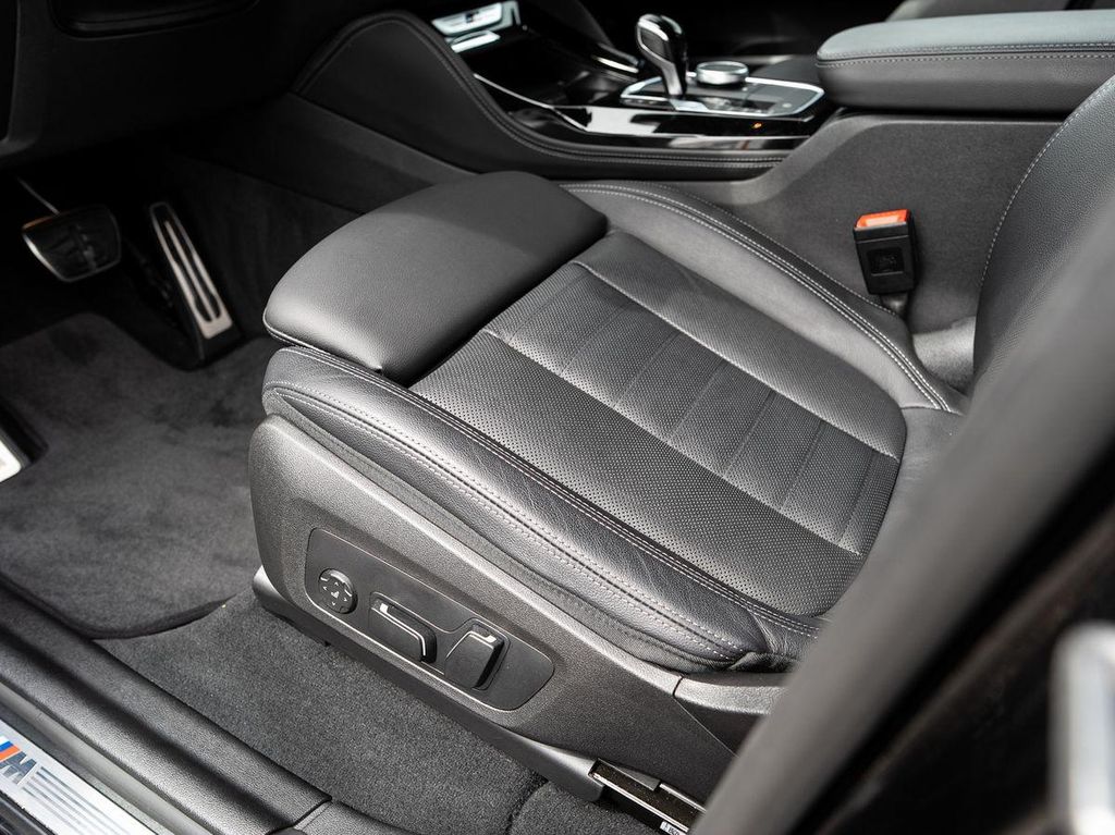 BMW X4 M40 2025 г. Чёрный, пробег 14790 км
