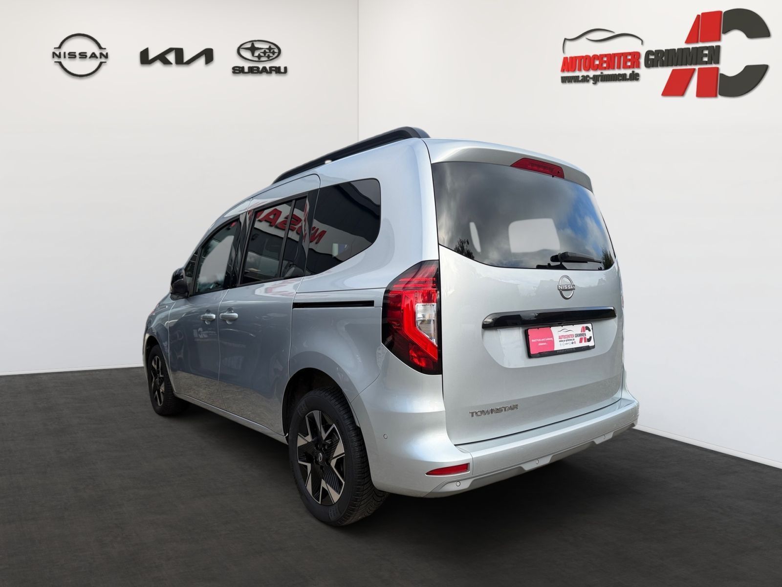 Nissan TOWNSTAR 2022 г. Серебристый, пробег 54600 км
