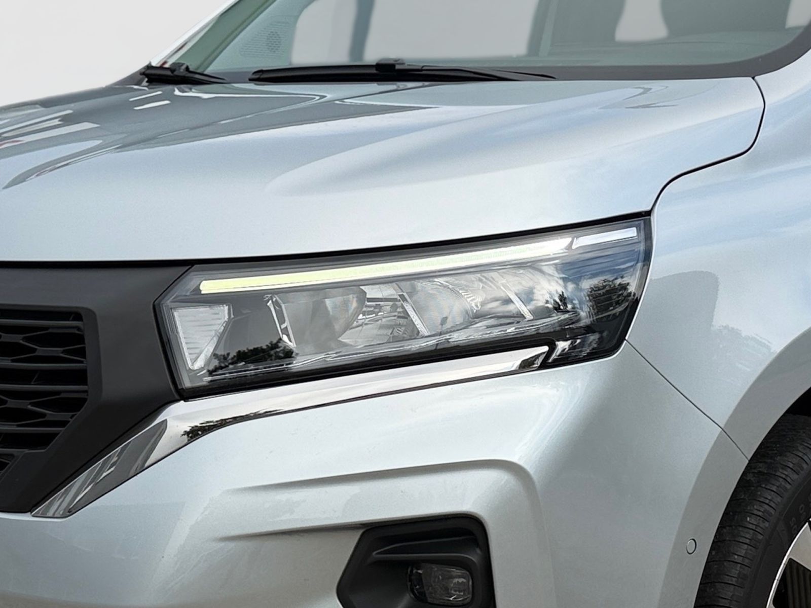 Nissan TOWNSTAR 2022 г. Серебристый, пробег 54600 км