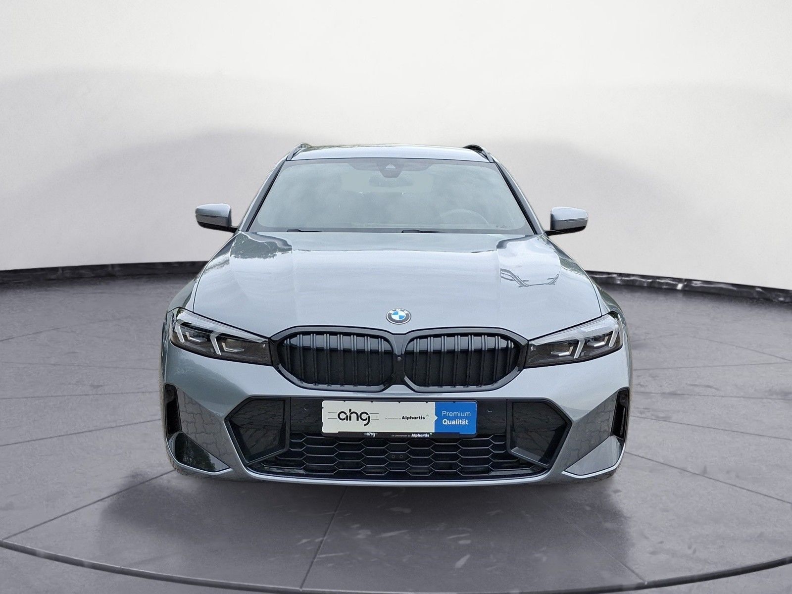 BMW 330 2025 г. Серый, пробег 15346 км