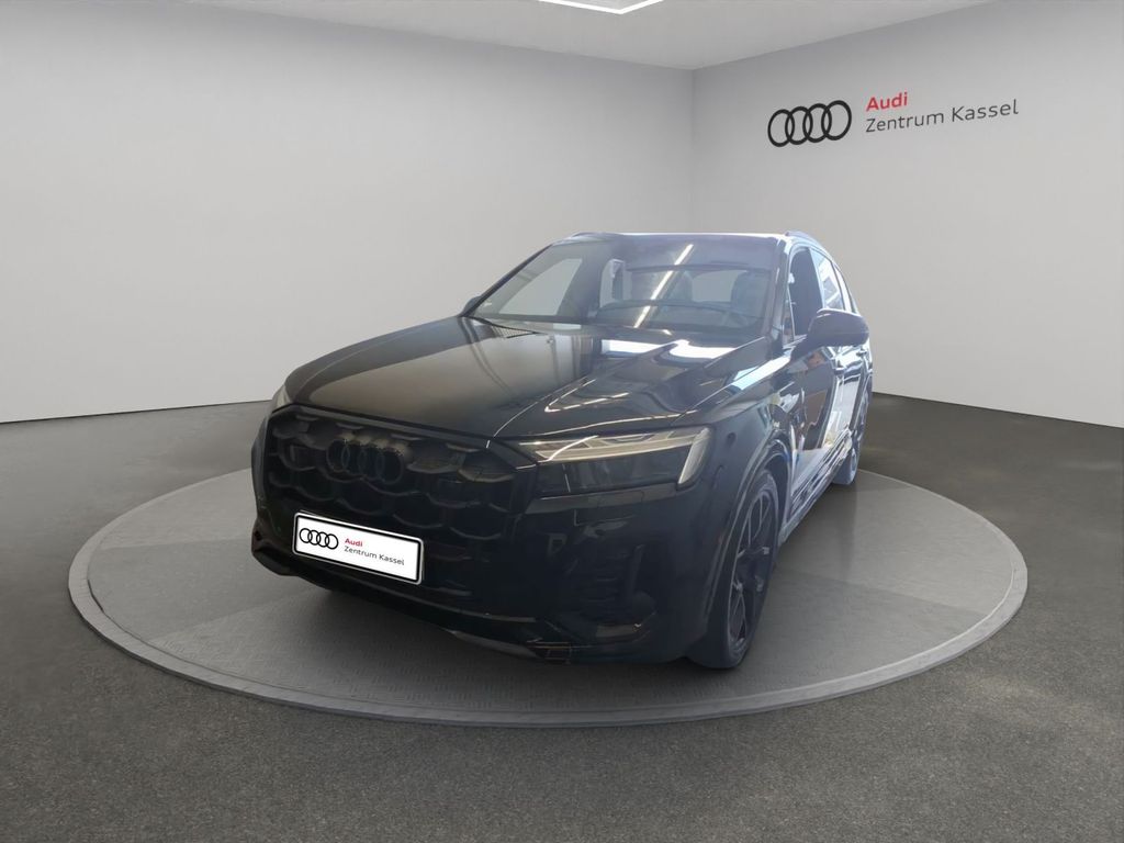 Audi Q7 2024 г. Чёрный, пробег 20406 км