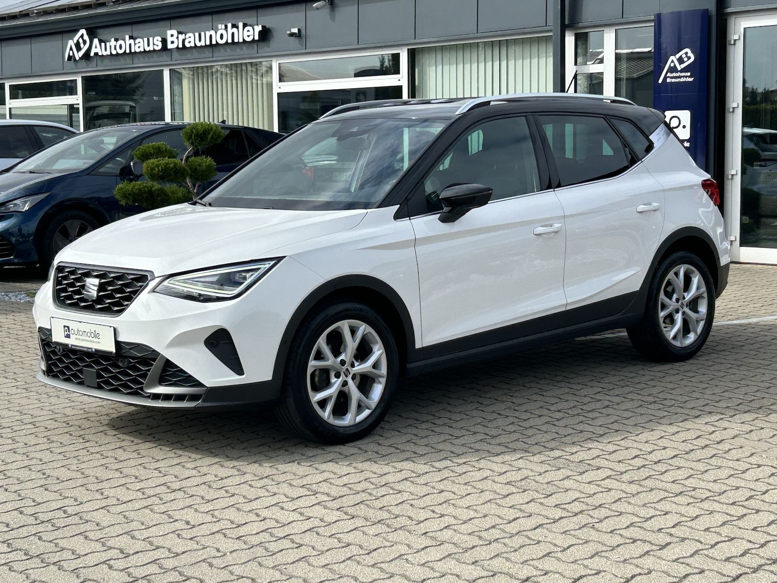 SEAT Arona 2022 г. Белый, пробег 50140 км