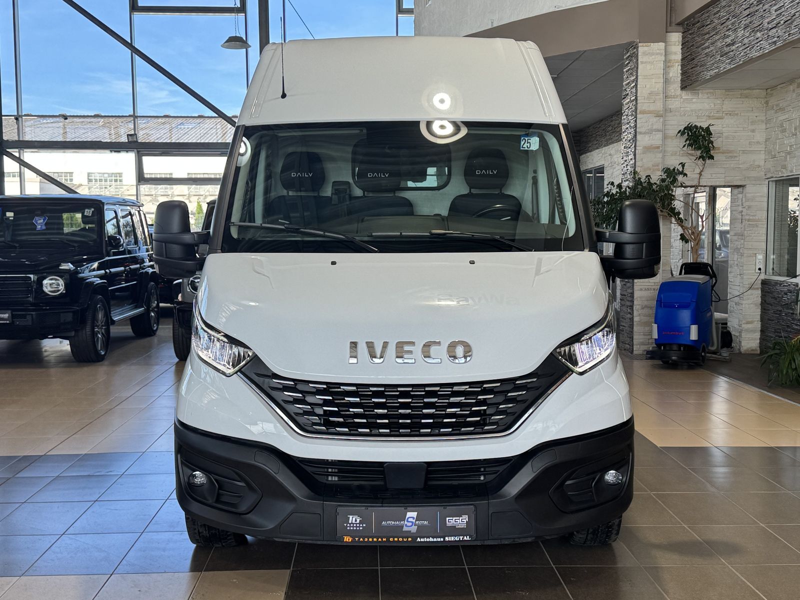 Iveco EMIRA 2021 г. Белый, пробег 54568 км