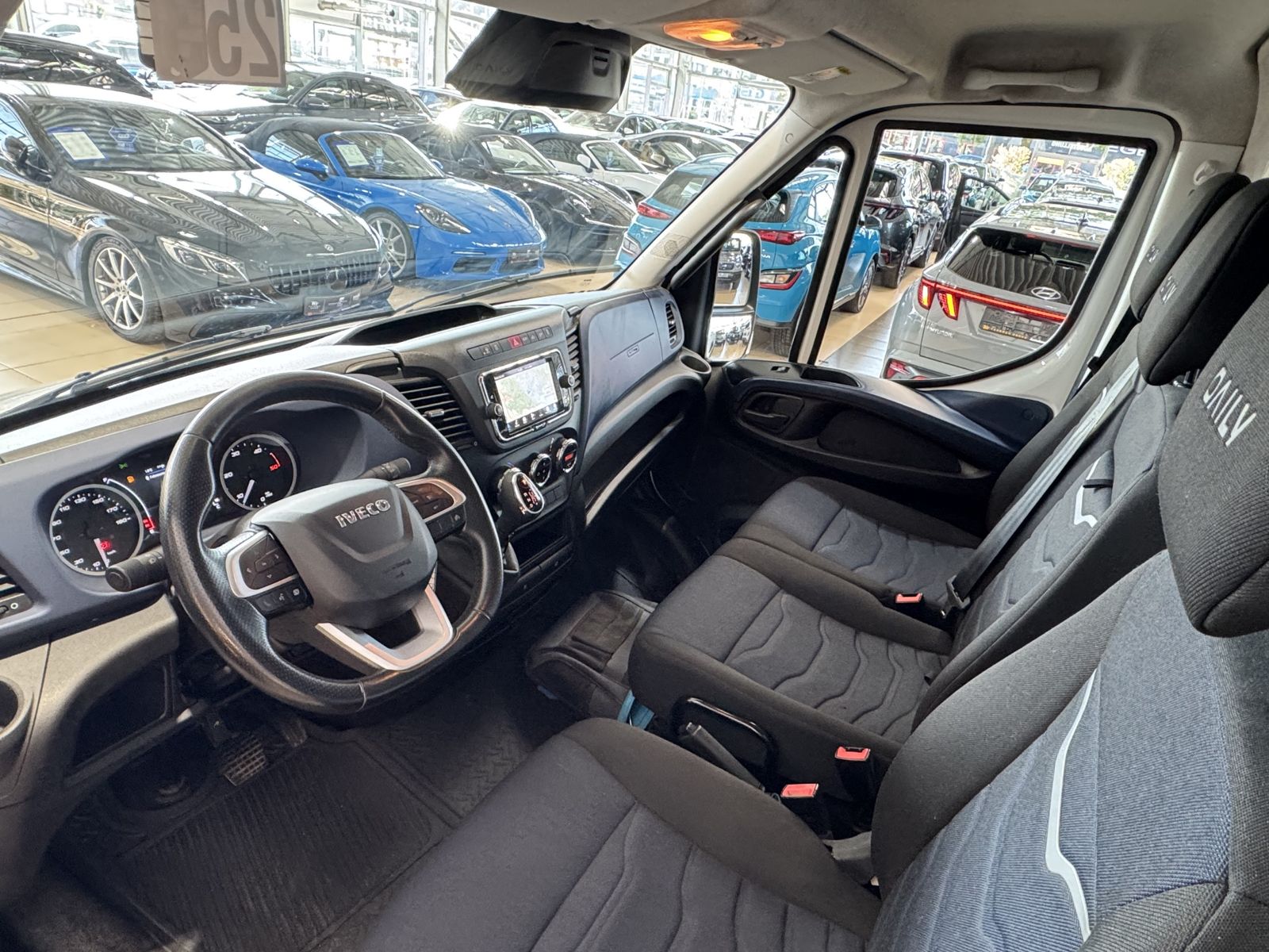 Iveco EMIRA 2021 г. Белый, пробег 54568 км