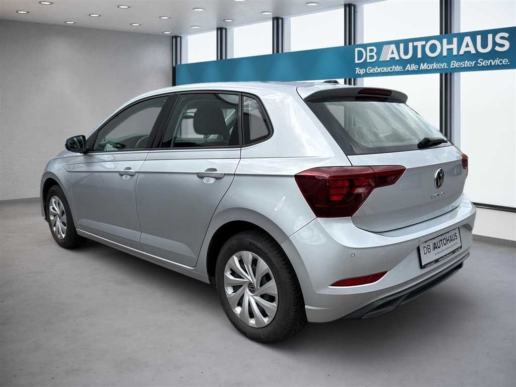 Volkswagen Polo 2023 г. Серебристый, пробег 18416 км