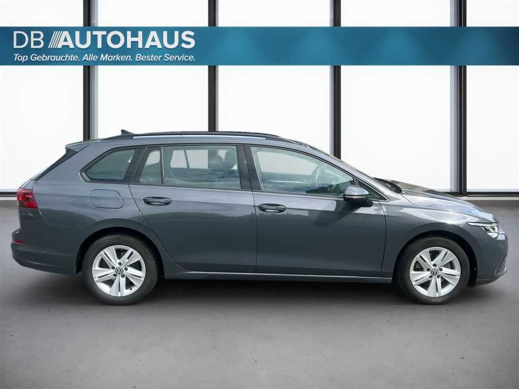 Volkswagen Golf 2024 г. Серый, пробег 27933 км