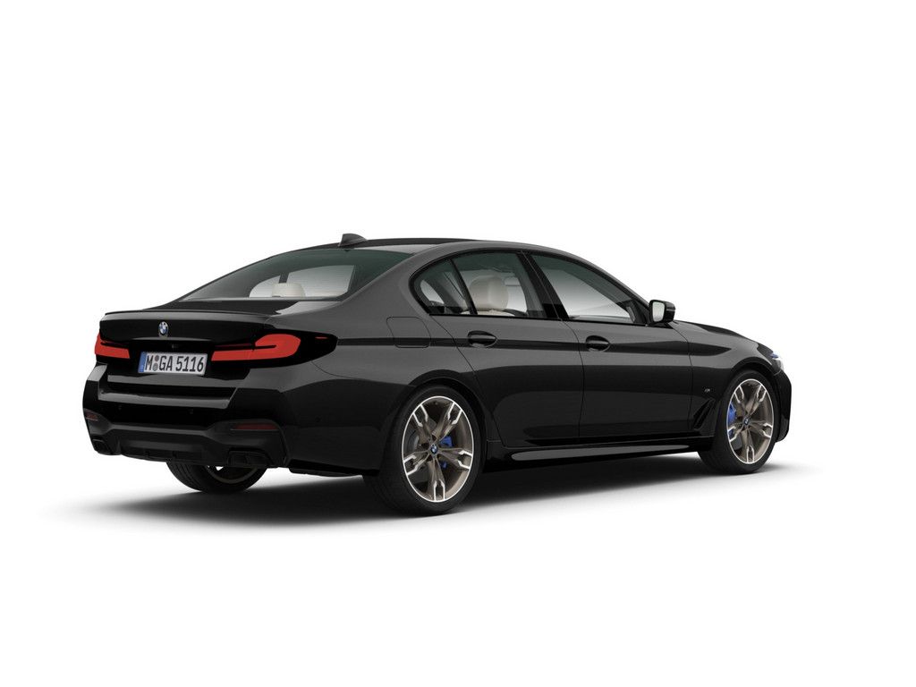 BMW 550 2022 г. Чёрный, пробег 34826 км