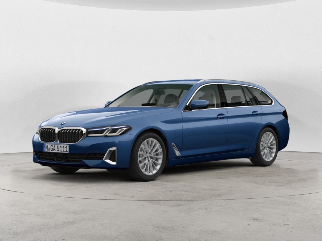 BMW 540 2022 г. Синий, пробег 32457 км