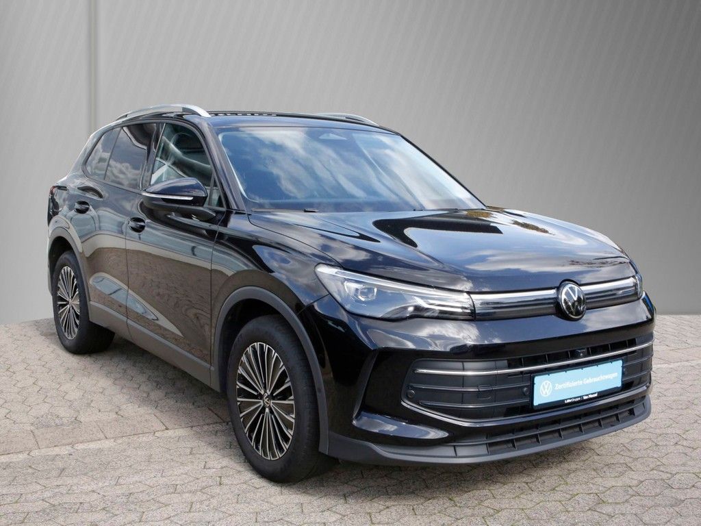 Volkswagen Tiguan 2024 г. Чёрный, пробег 48260 км