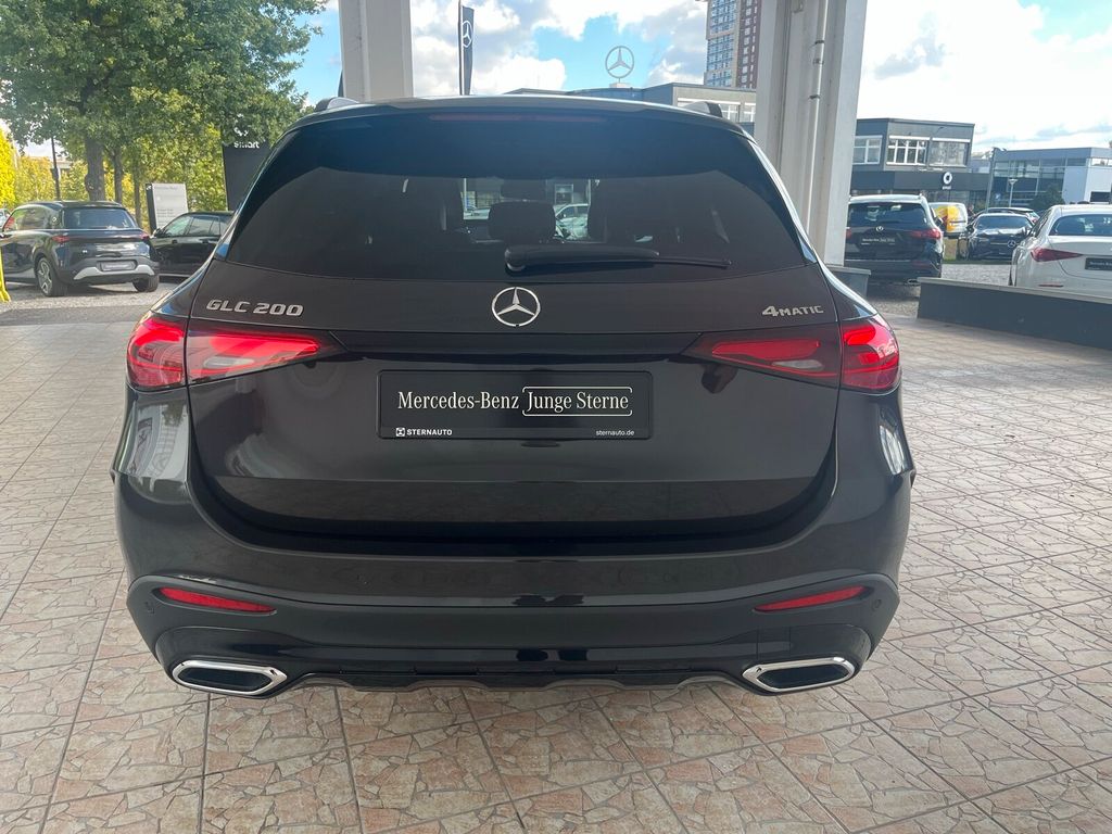 Mercedes-Benz GLC 200 2026 г. Серый, пробег 9959 км