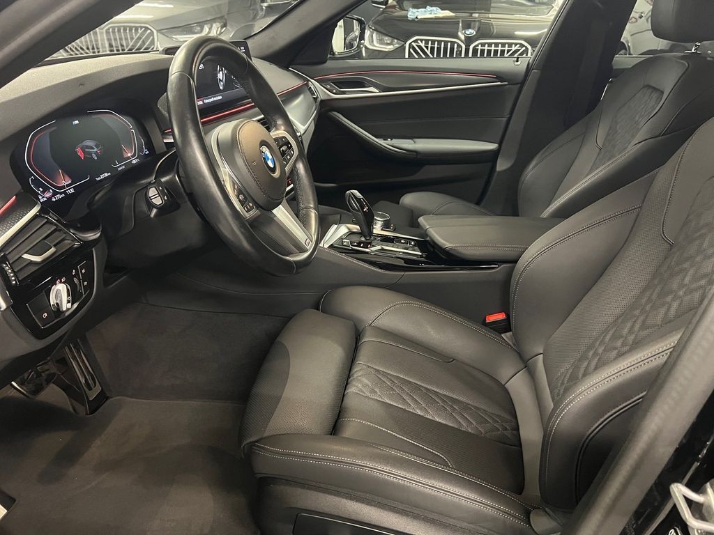 BMW 520 2023 г. Чёрный, пробег 23135 км