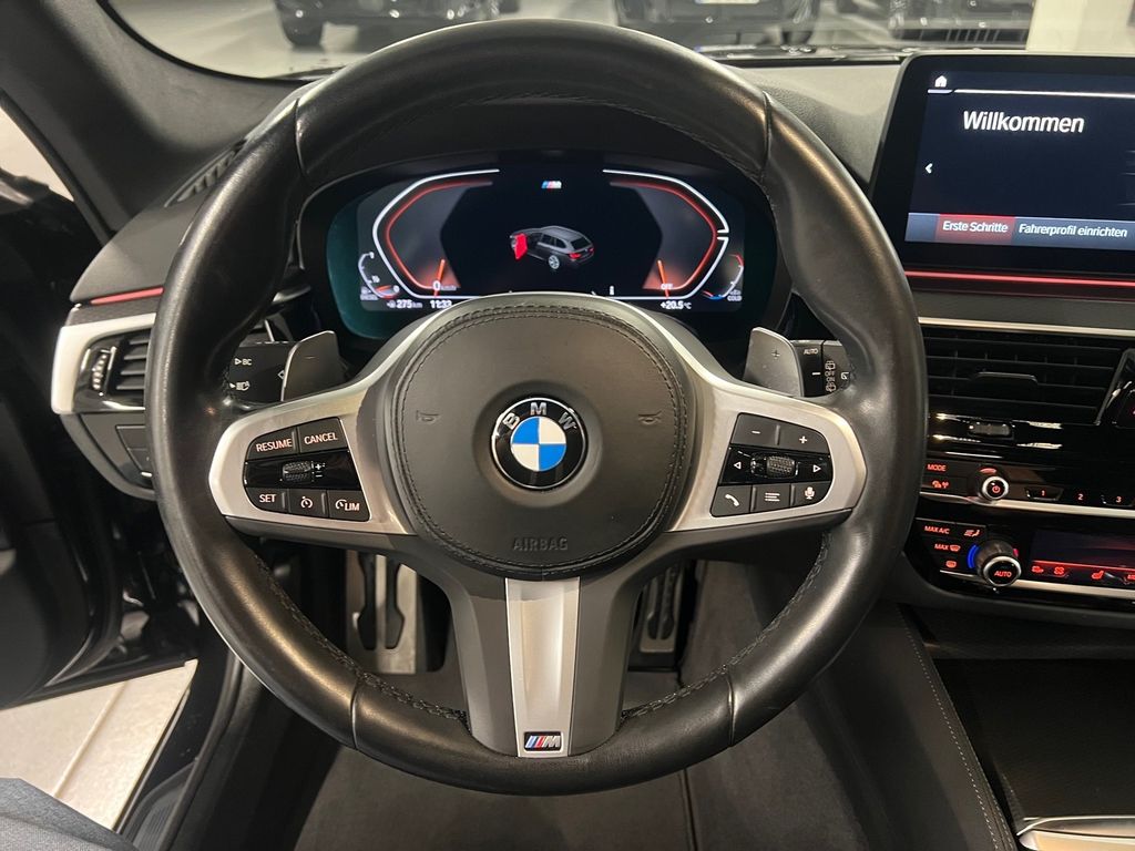 BMW 520 2023 г. Чёрный, пробег 23135 км