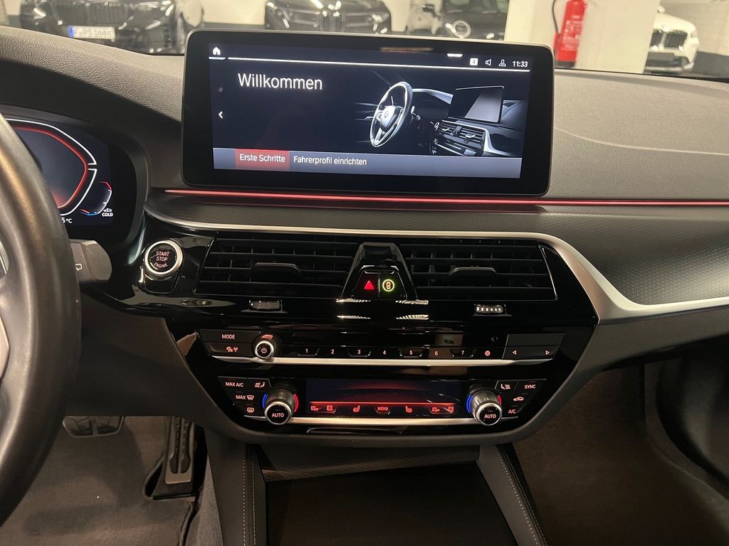BMW 520 2023 г. Чёрный, пробег 23135 км