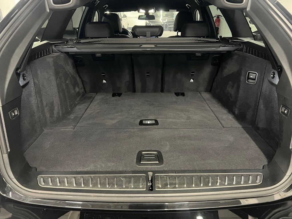 BMW 520 2023 г. Чёрный, пробег 23135 км