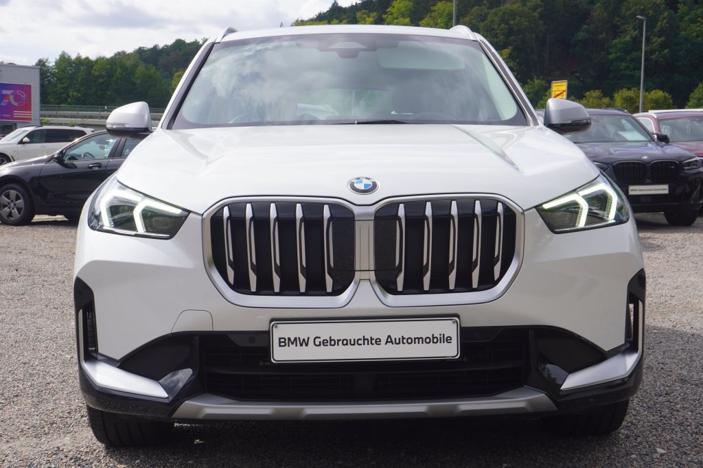 BMW X1 2022 г. Белый, пробег 39900 км