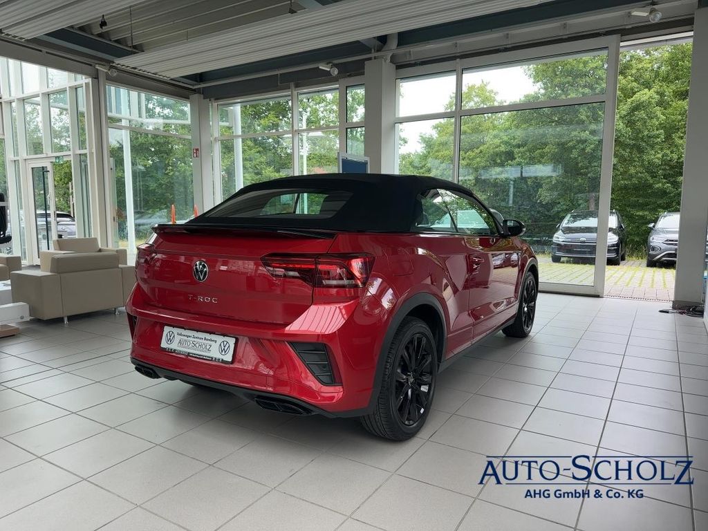 Volkswagen T-Roc 2022 г. Красный, пробег 15750 км