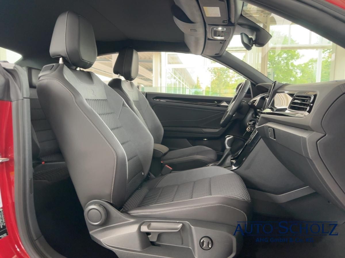 Volkswagen T-Roc 2022 г. Красный, пробег 15750 км