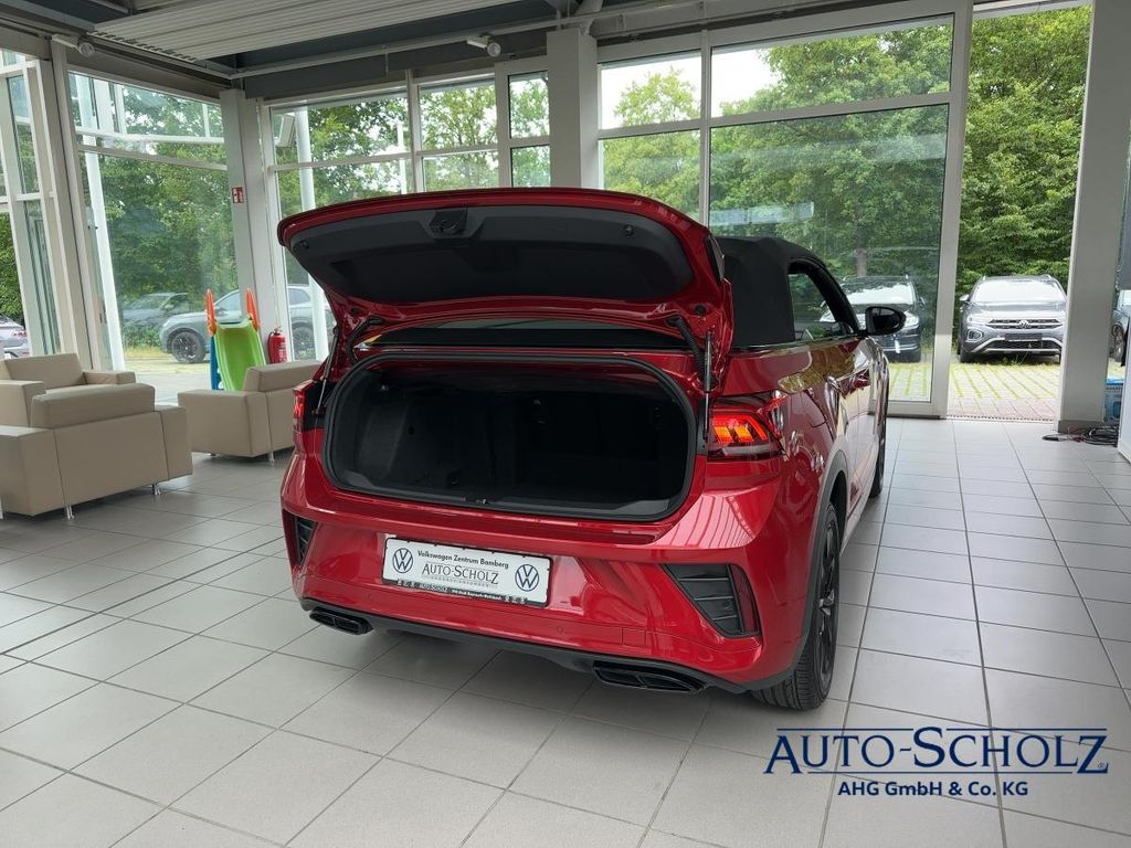 Volkswagen T-Roc 2022 г. Красный, пробег 15750 км