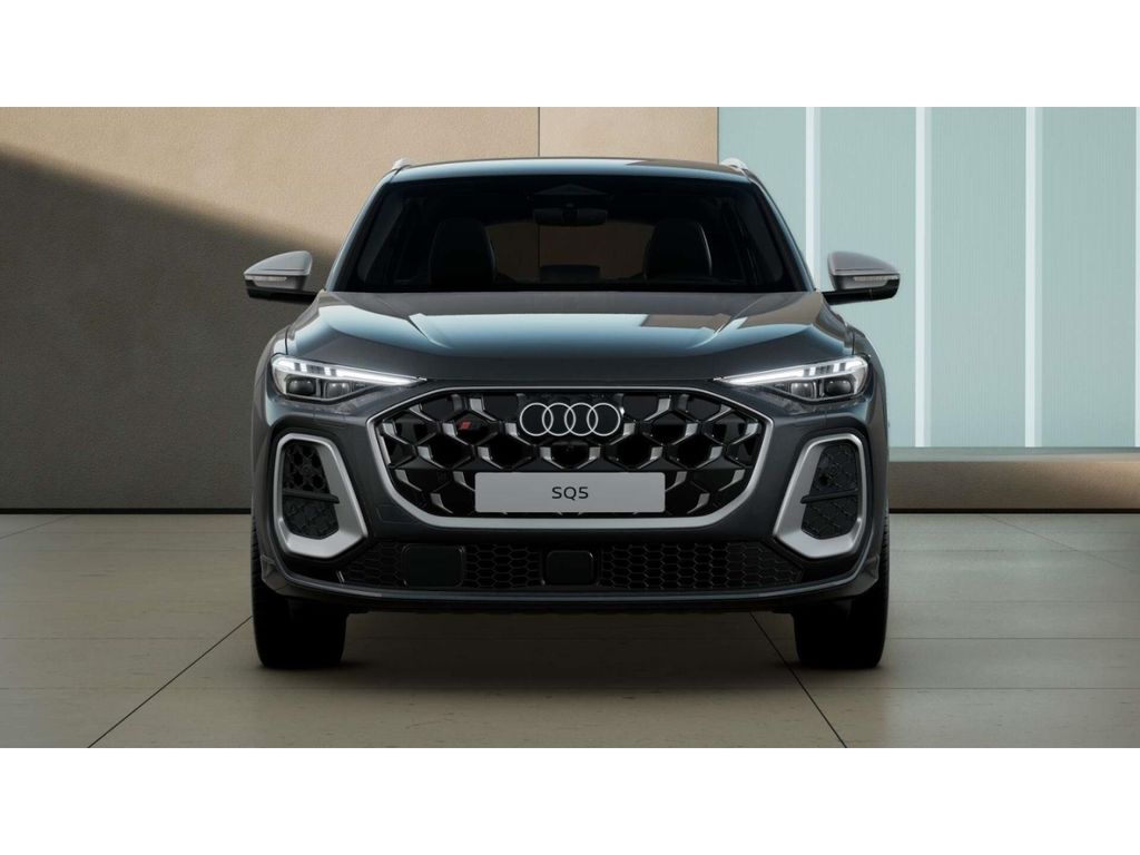Audi SQ5 2026 г. Серый, пробег 8027 км