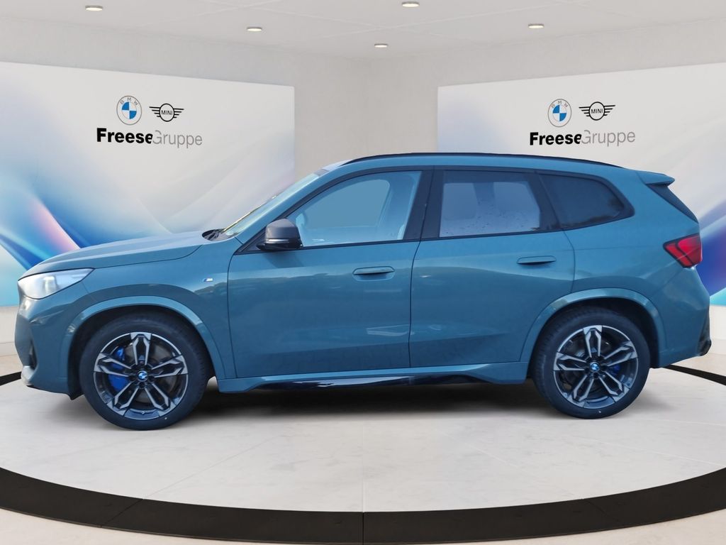 BMW X1 2025 г. Зелёный, пробег 9488 км