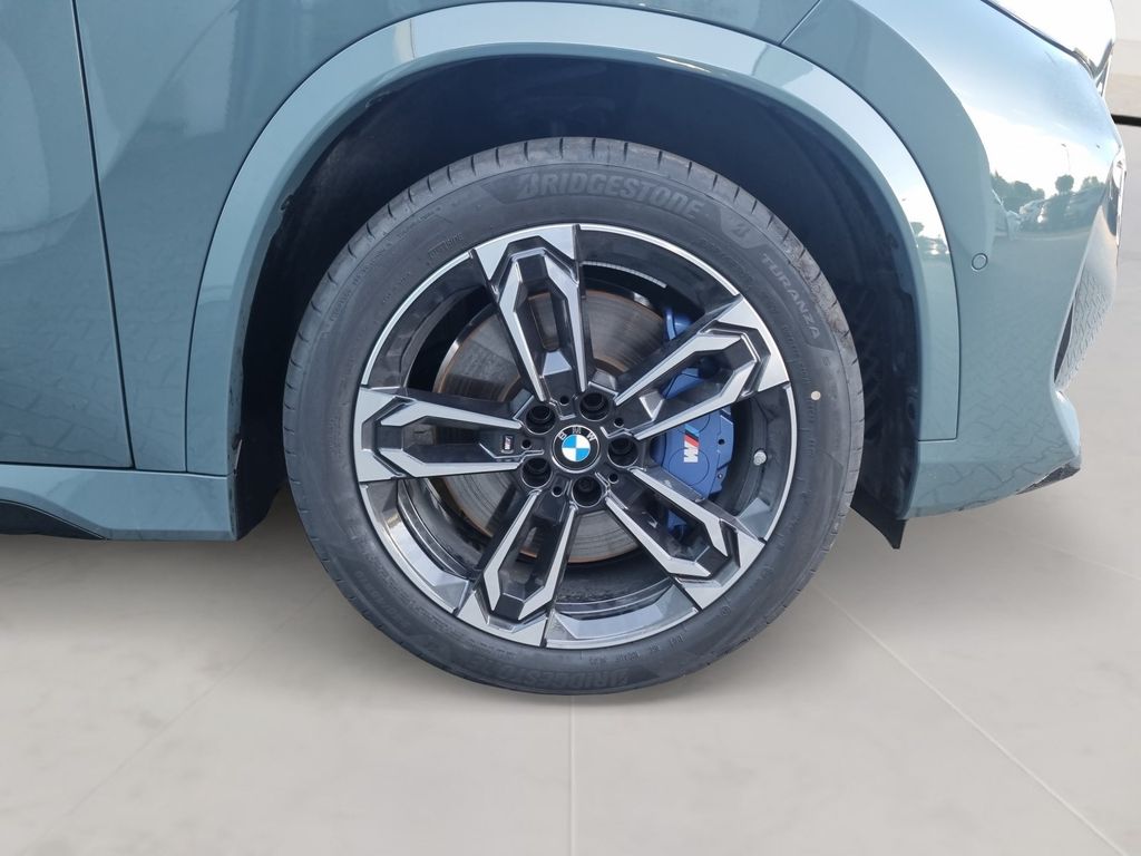 BMW X1 2025 г. Зелёный, пробег 9488 км
