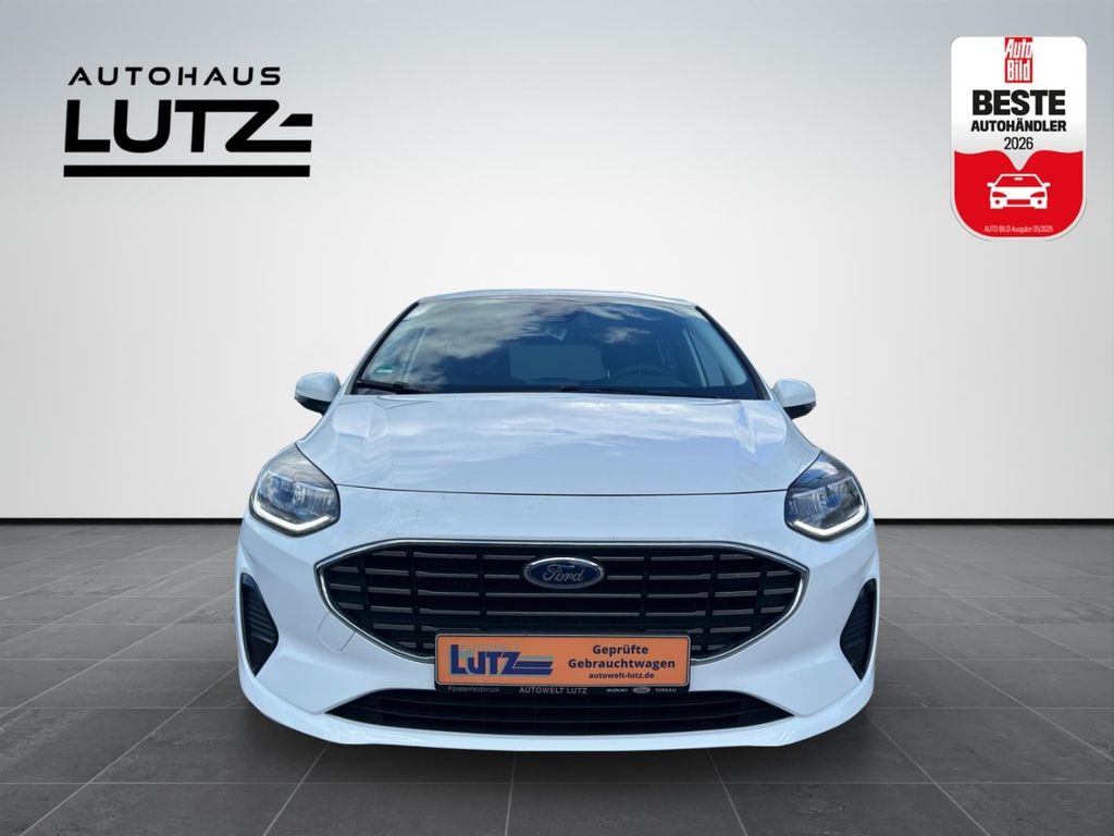 Ford Fiesta 2022 г. Белый, пробег 32200 км